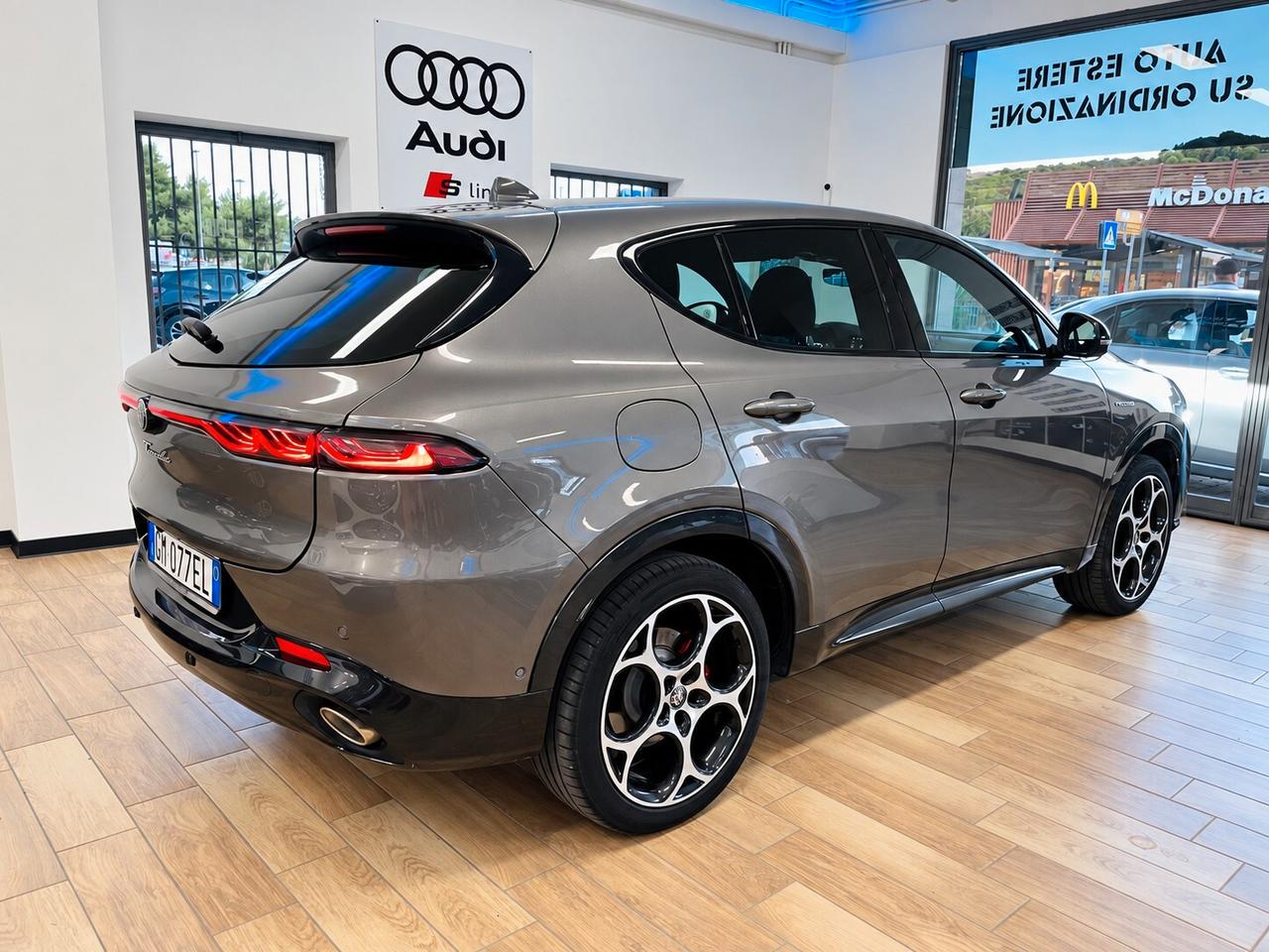 Alfa Romeo Tonale 1.3 280 CV PHEV AT6 Q4 Veloce