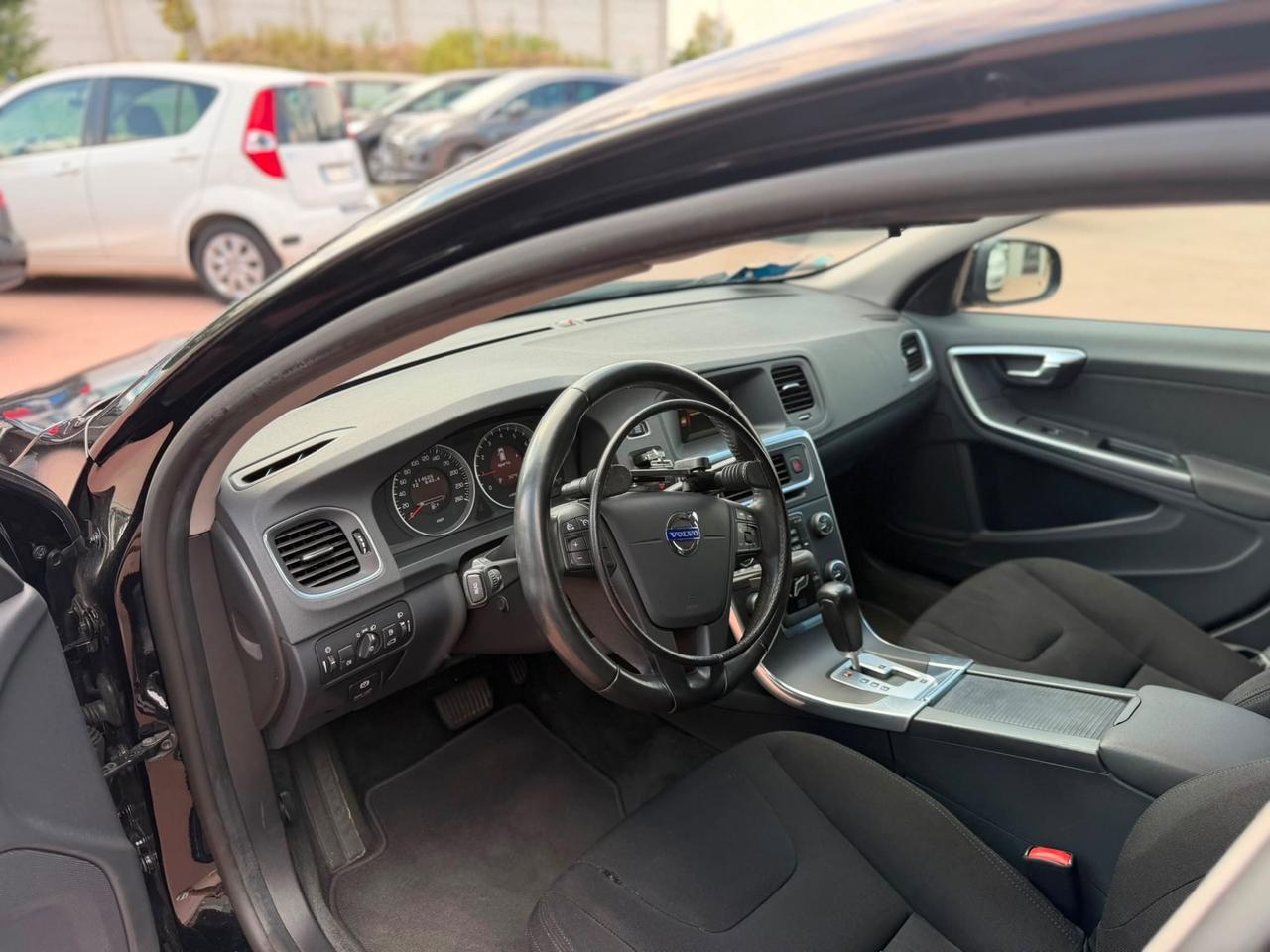 Volvo V60 T4 Powershift Summum
