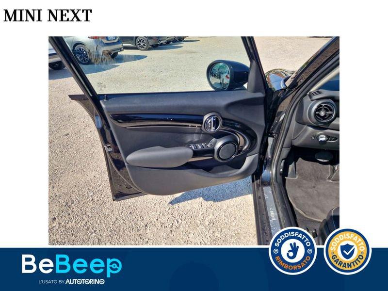 MINI Mini 5 porte MINI 5P 1.5 COOPER ESSENTIAL AUTO