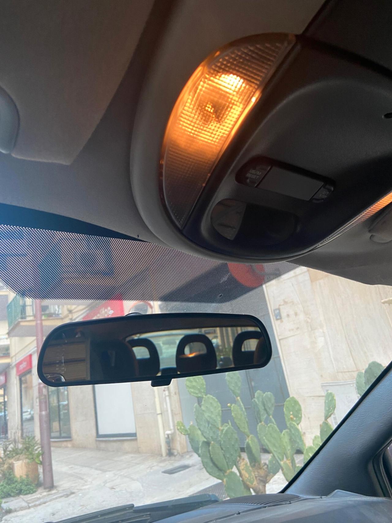 Chrysler Voyager Grand 2.8 CRD cat Limited Auto