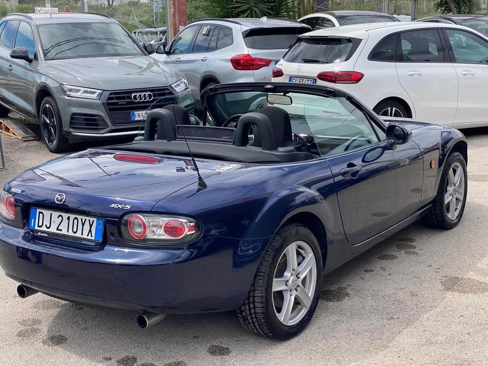 Mazda MX-5 Roadster 1.8L 16V Earth