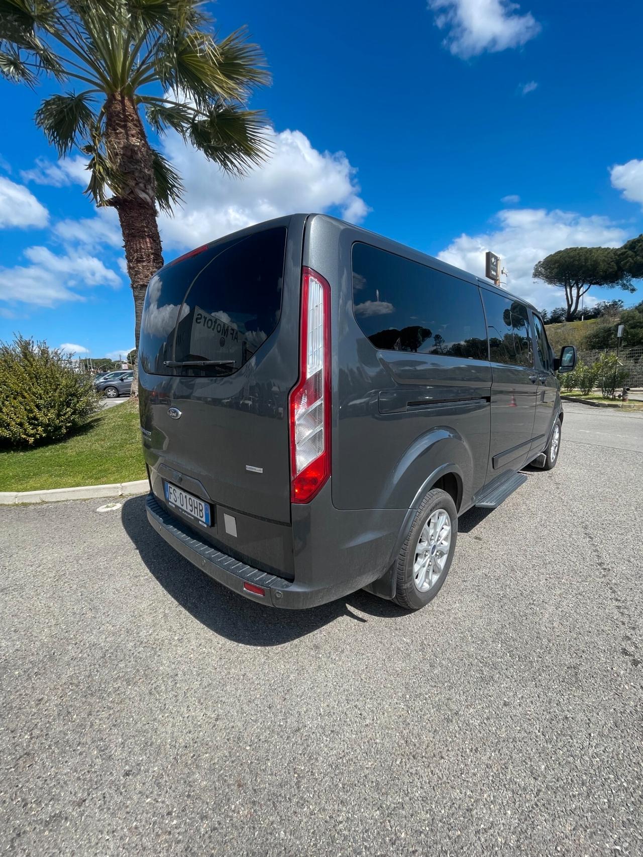 Ford Tourneo Custom 310 2.0 TDCi 170CV PL Titanium