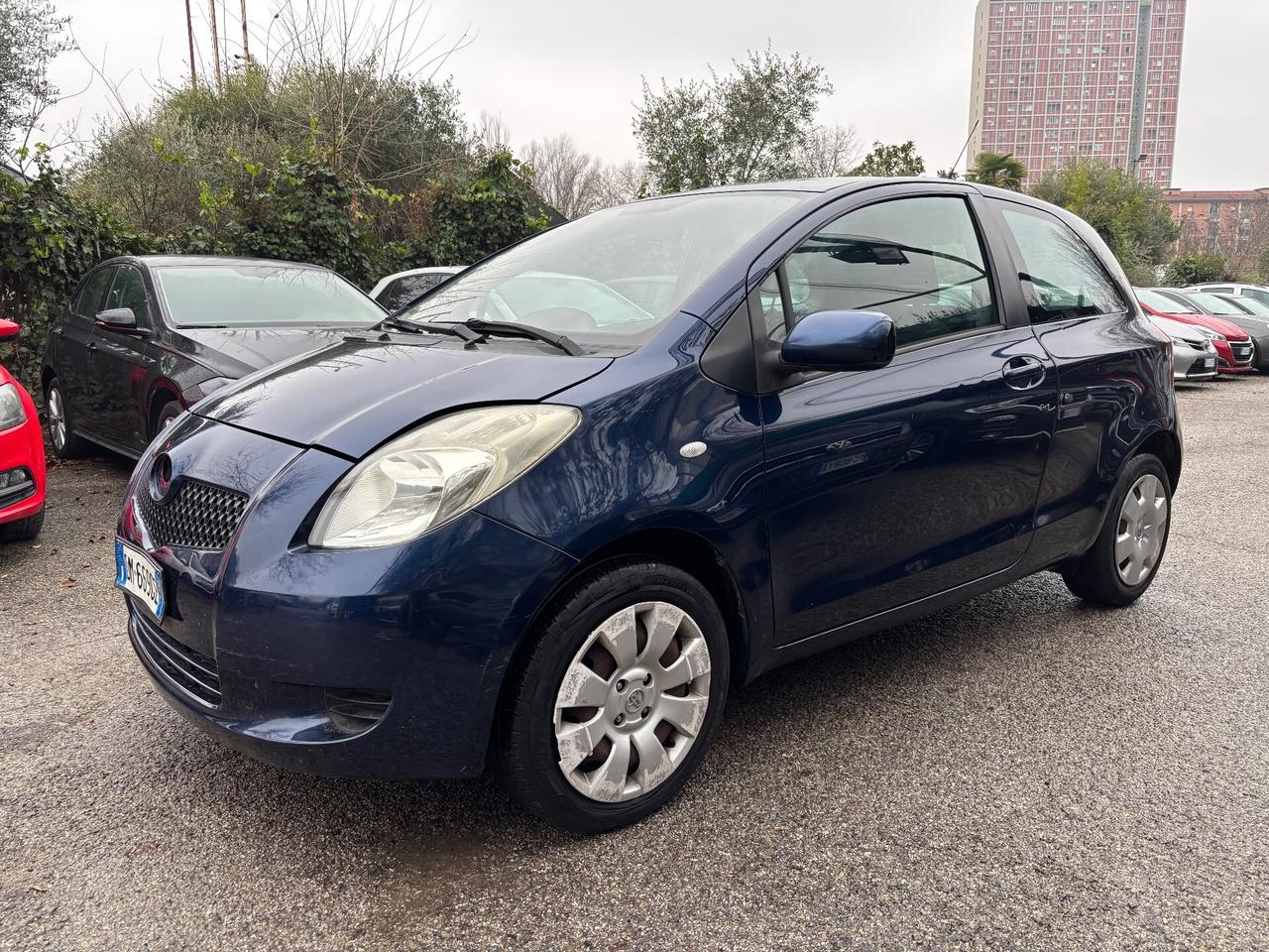 Toyota Yaris 1.0 3 porte Sol OK NEOPATENTATI