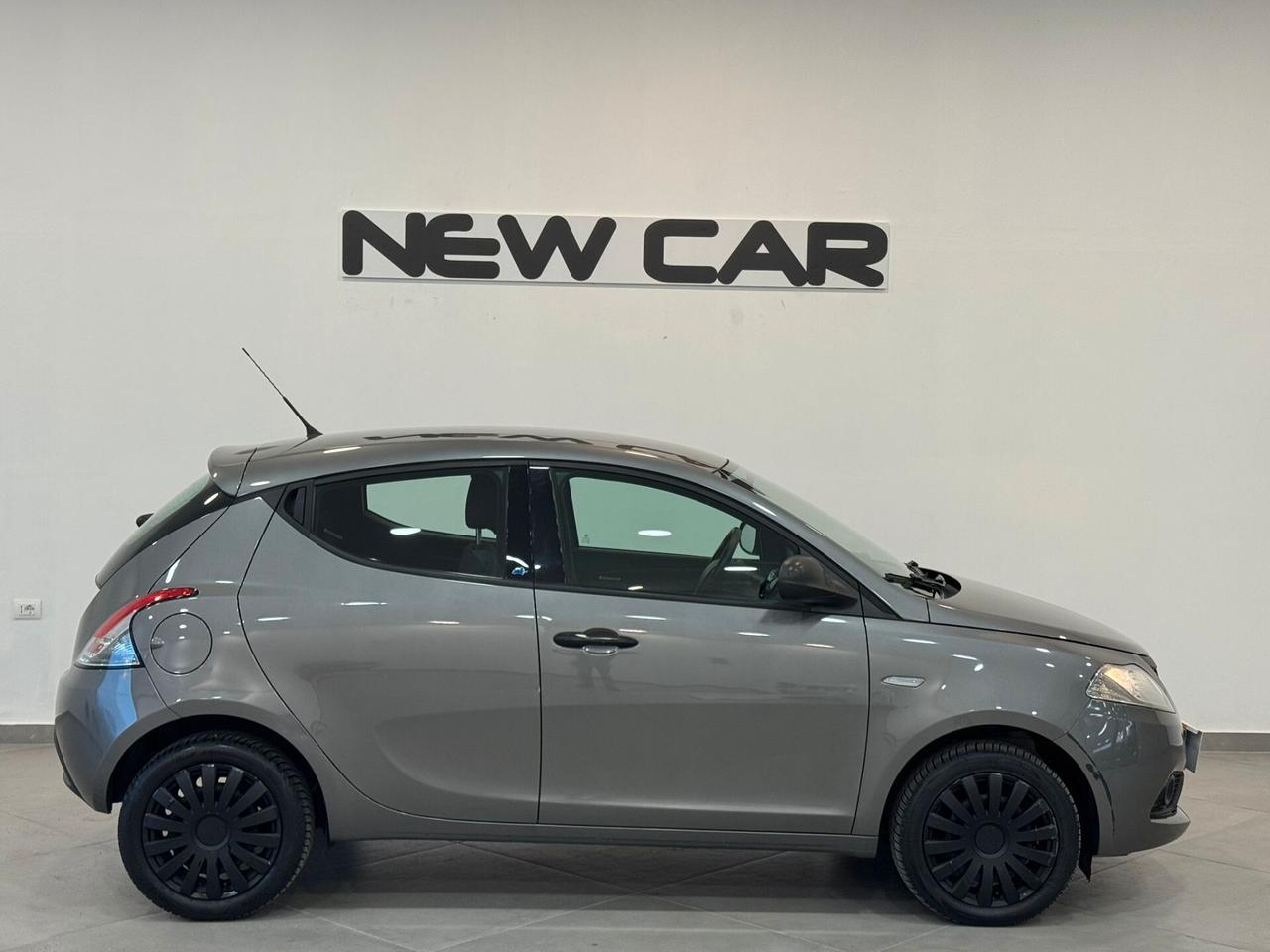 Lancia Ypsilon 1.2 69 CV 5 porte GPL Ecochic Gold