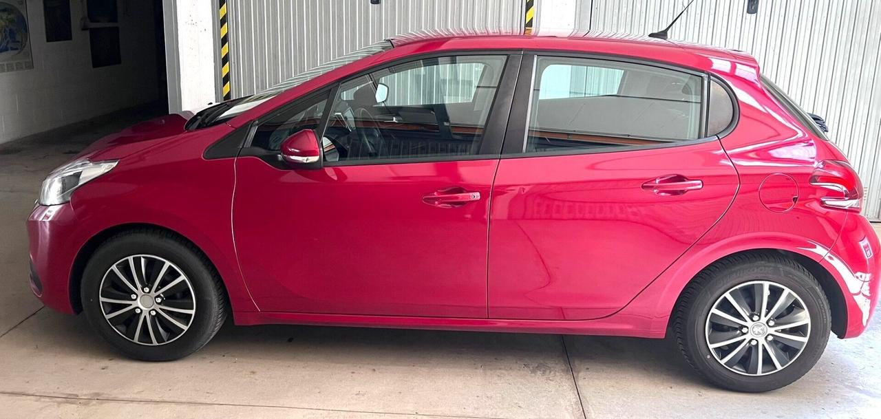 Peugeot 208 PureTech 82 5 porte Access