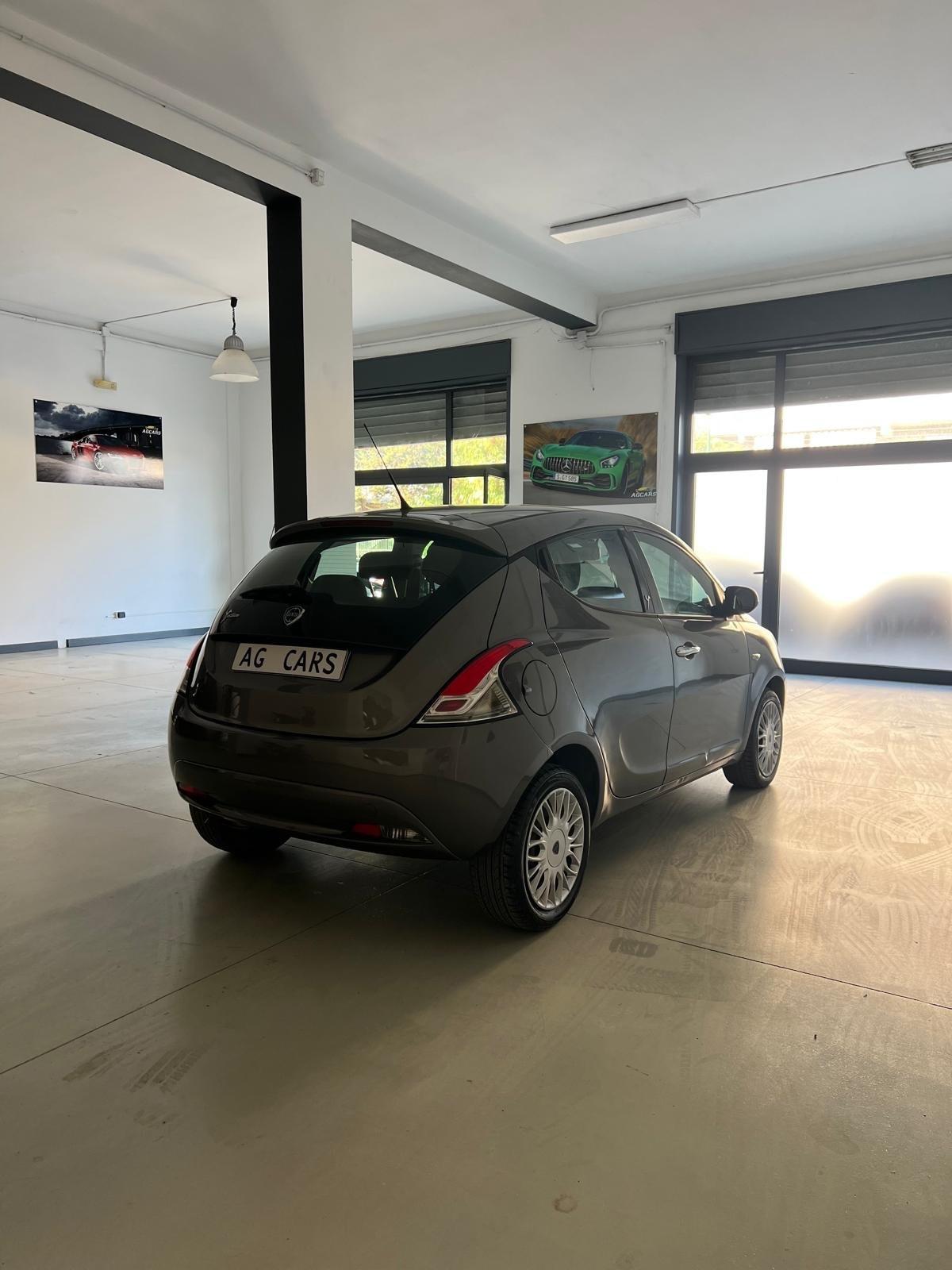 Lancia Ypsilon 1.3 MJT 16V 95 CV 5 porte S&S Platinum