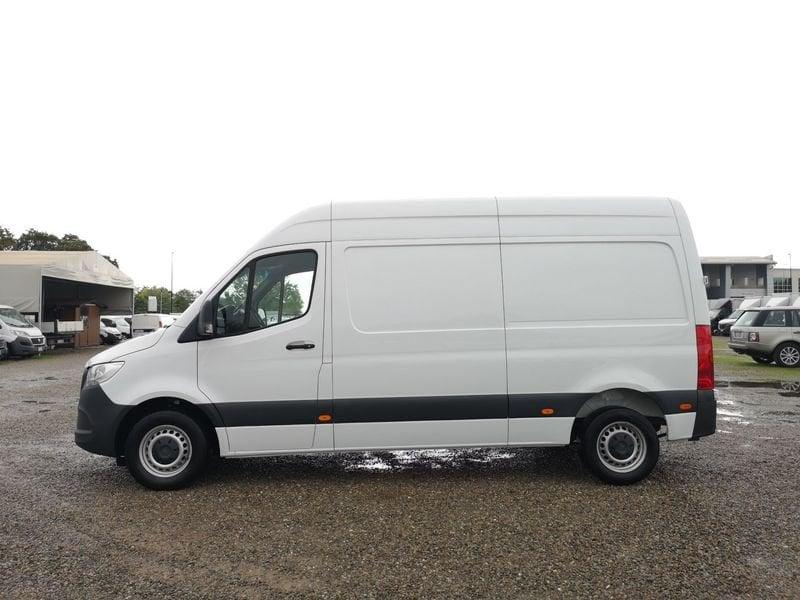 Mercedes-Benz Sprinter F39/33 311 CDI FWD TA