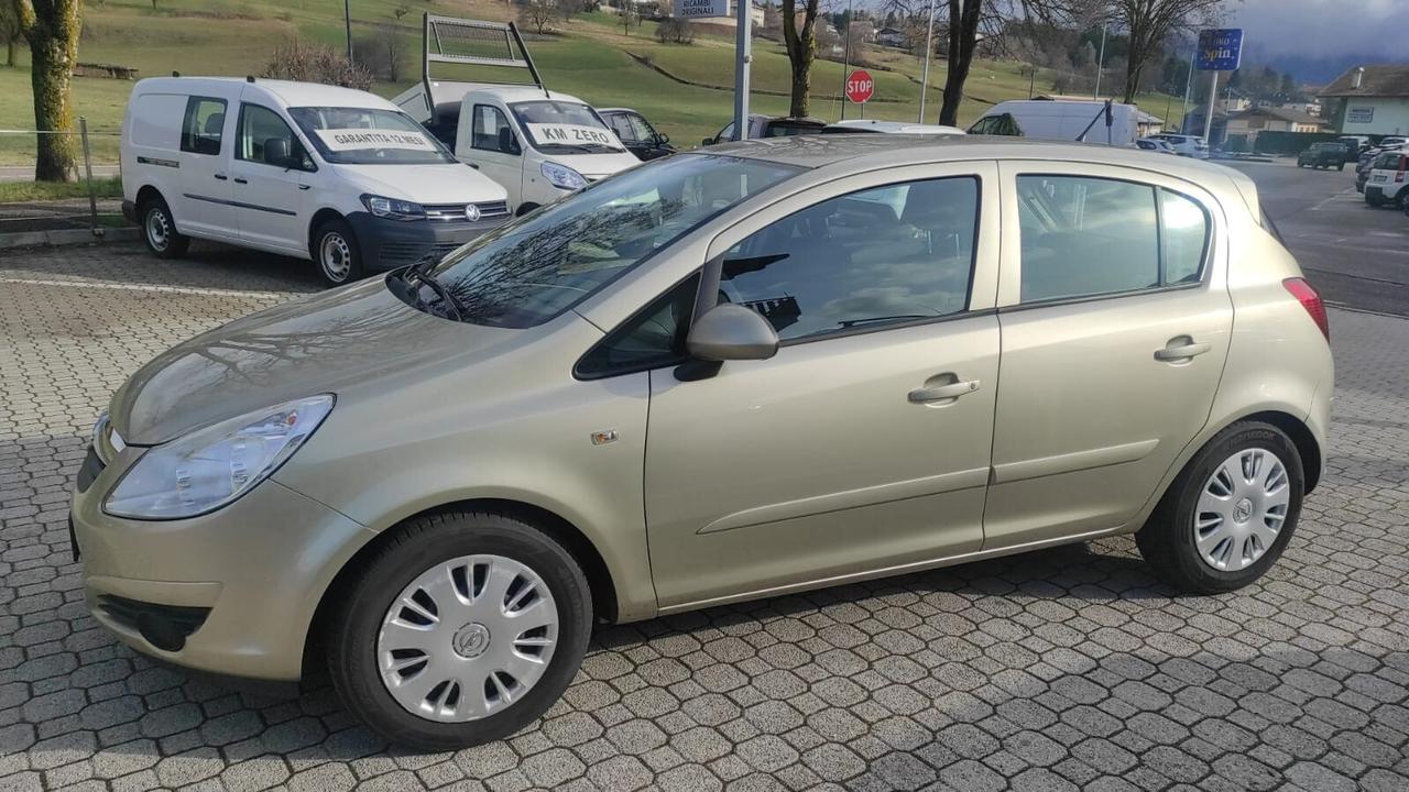 OPEL CORSA 1.2 BENZINA 80CV 5 PORTE OK NEOPATENTATI