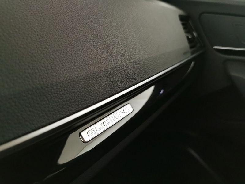 Audi Q5 Sportback 40 2.0 tdi mhev 12V Identity Black quattro s-tronic