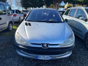 Peugeot 206 1.4 3p. X-Line