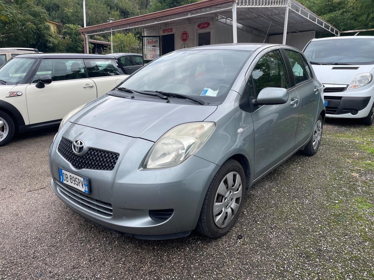 Toyota Yaris 1.3 gpl