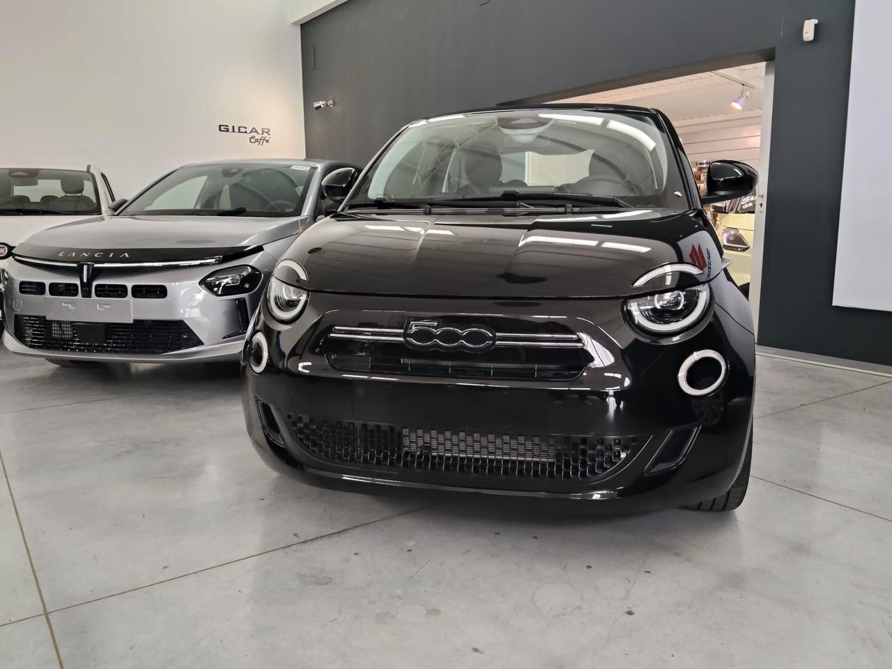 Fiat 500 Berlina Hybrid Pop