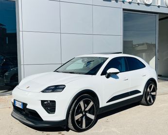 Porsche Macan EV 4 - possibilità noleggio no scoring