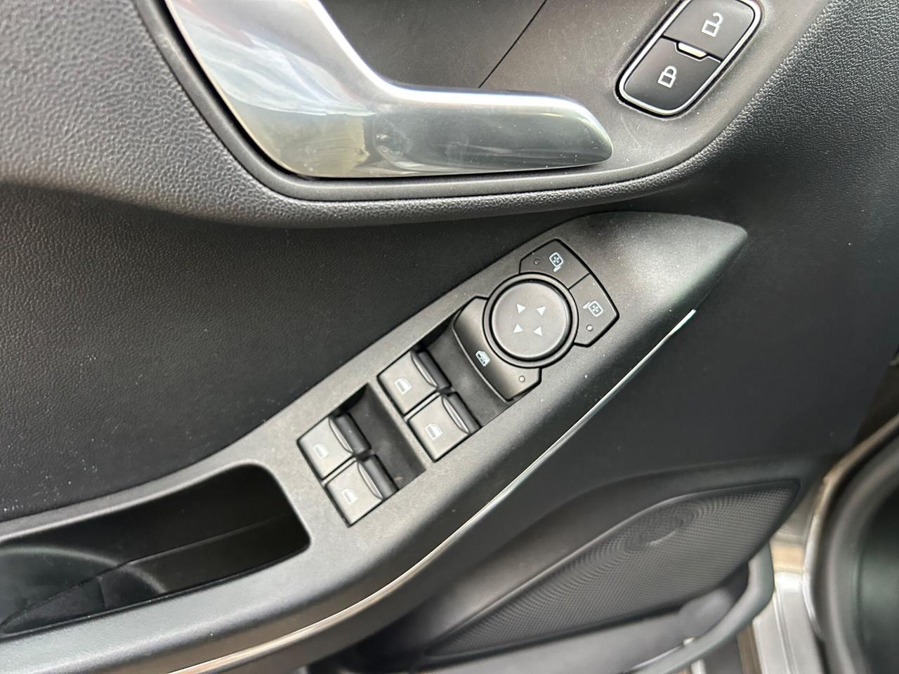 Ford Fiesta GPL di Serie 5 porte Con Soli “ 50.000 Km”