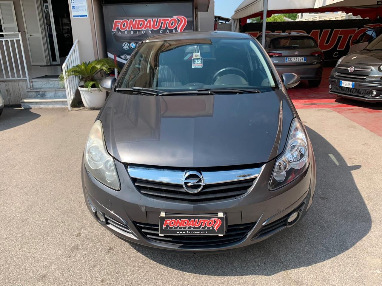Opel Corsa 1.2 3 porte Club