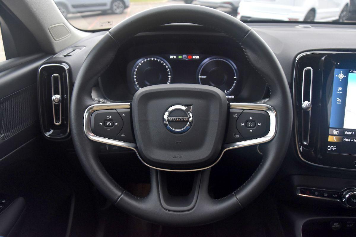 Volvo XC40 T4 Recharge Plug-in Inscription Expression