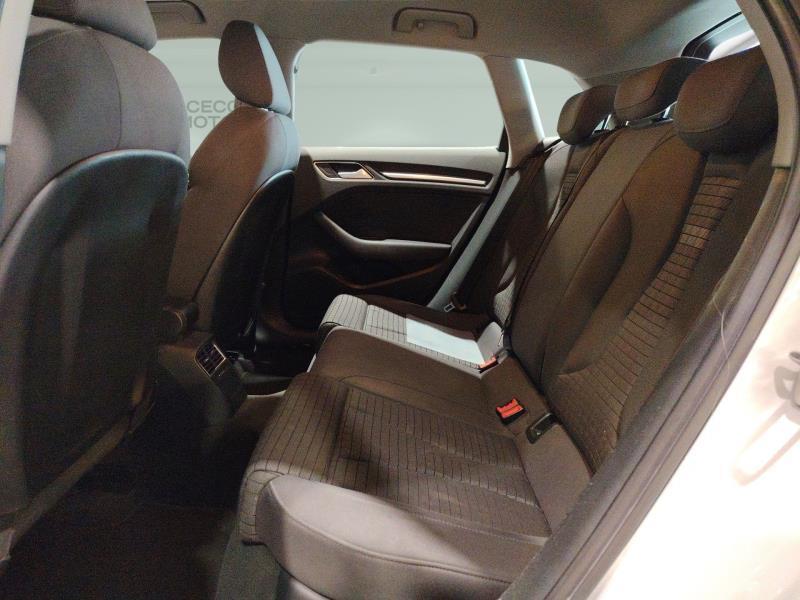 Audi A3 1.6 TDI S tronic