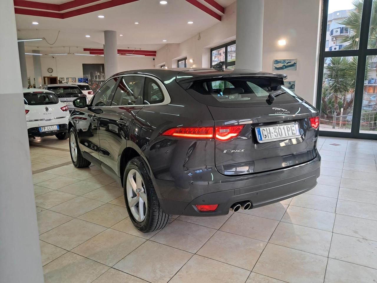 Jaguar F-Pace 2.0 D 180 CV AWD Prestige