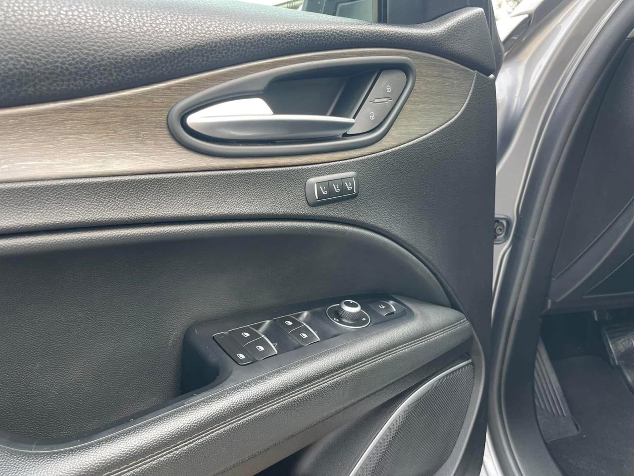 Alfa Romeo Stelvio Executive AT8 Q4 2.2 TurboDiesel 210cv