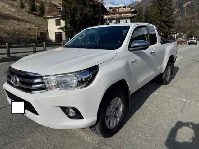 TOYOTA Hilux 2.4 D-4D 4WD 2 porte Extra Cab Lounge