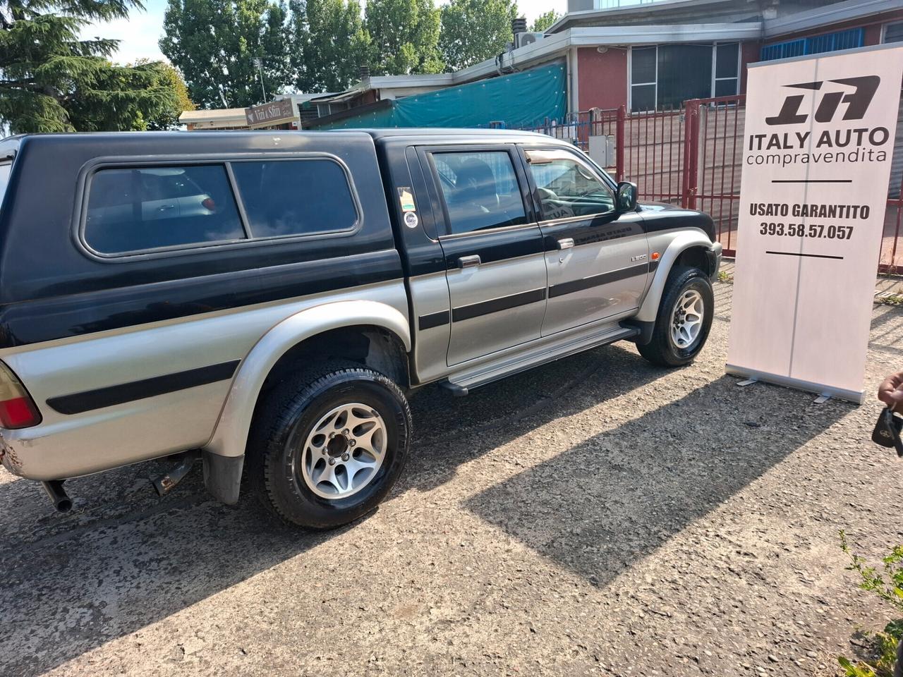 Mitsubishi L200 2.5 TDI 4WD Club Cab Pick-up GLS