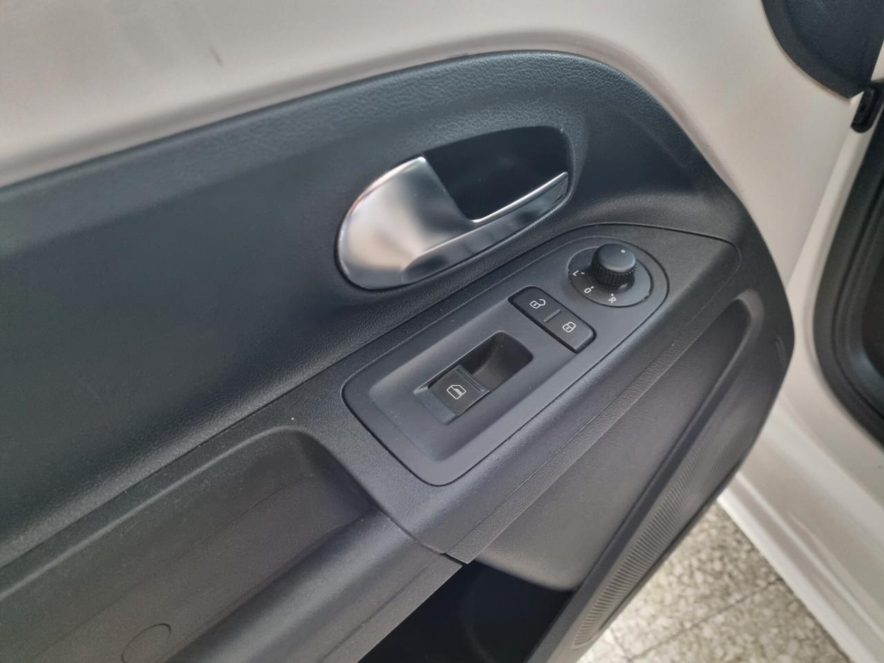 Volkswagen up! 1.0 5p. eco high TETTINO, BLUETOOTH, NAVI