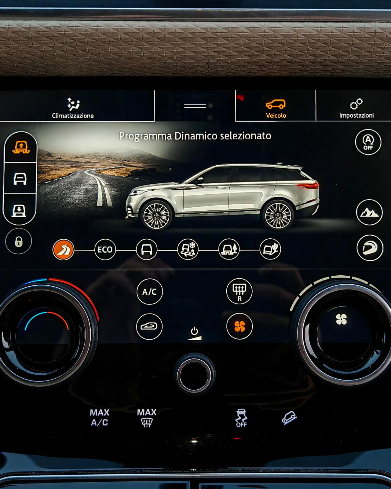 Land Rover Range Rover Velar 2.0D I4 240 CV R-Dynamic SE