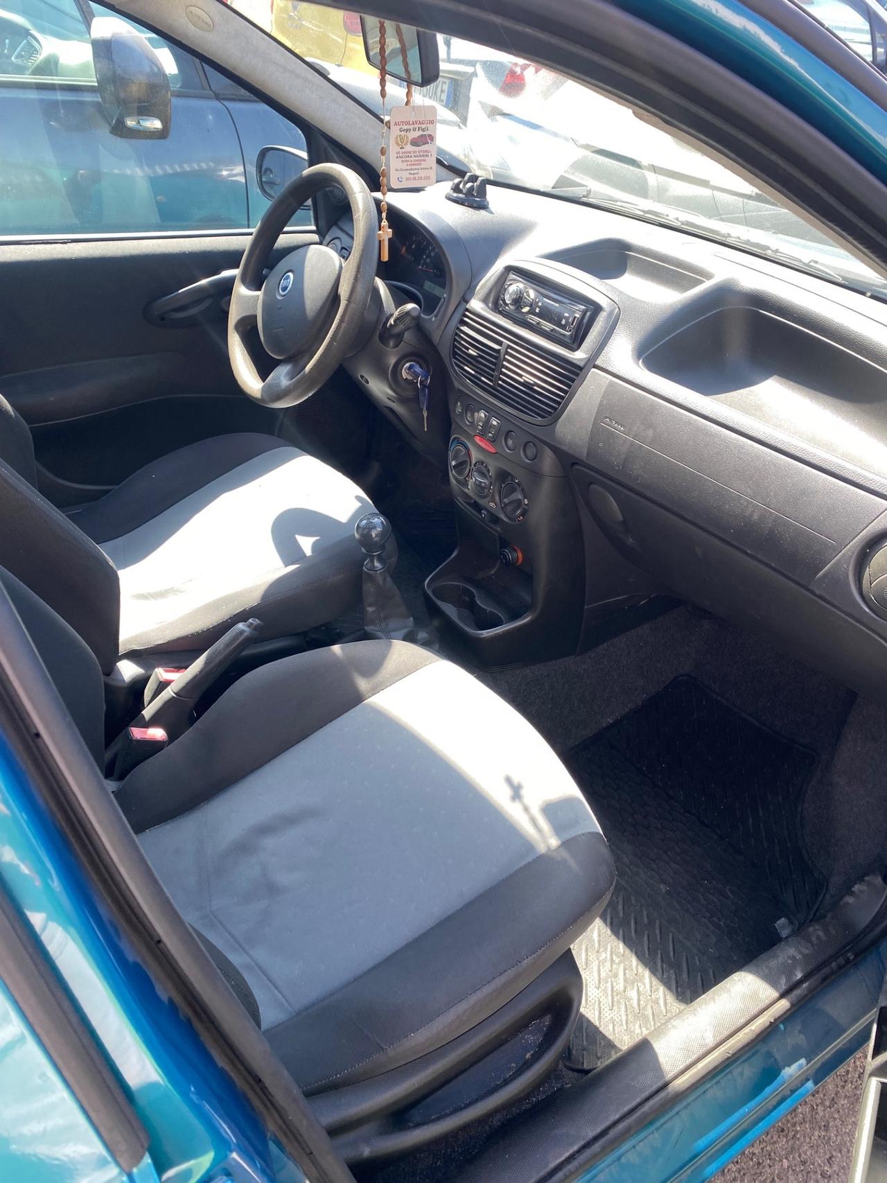 Fiat Punto 1.2 5 porte Active Natural Power