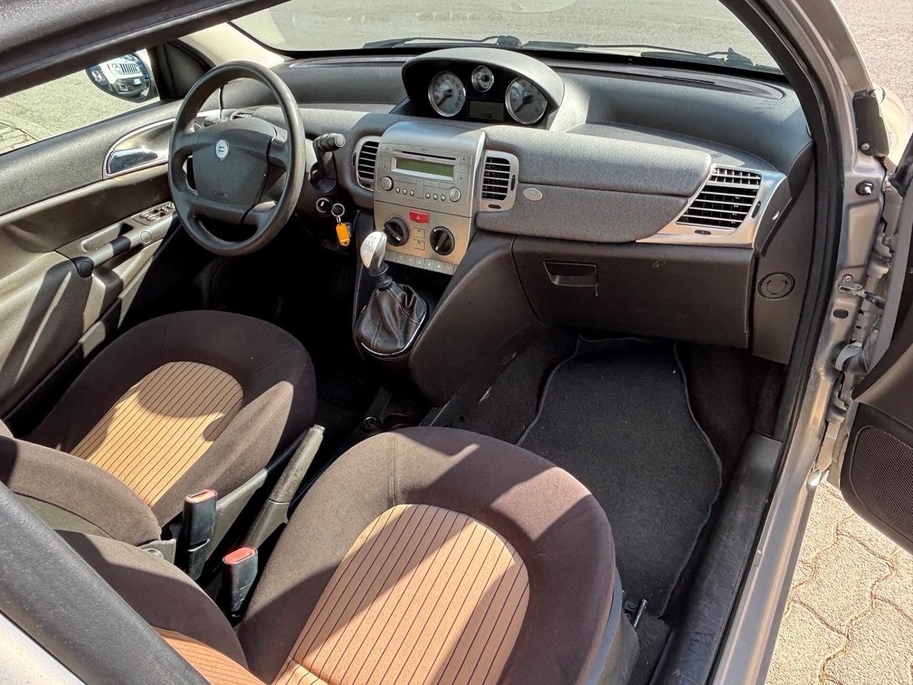 Lancia Ypsilon 1.2 Argento