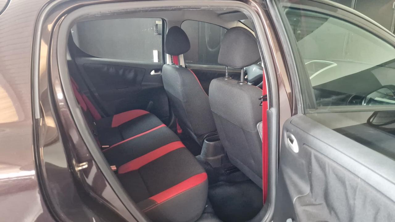 Peugeot 207 1.4 HDi 70CV 5p. Active
