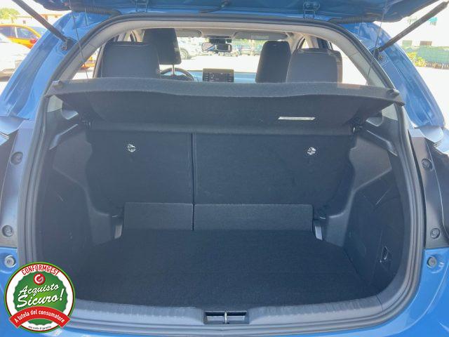 TOYOTA Yaris 1.5 Hybrid 5 porte Lounge - PER NEOPATENTATO -