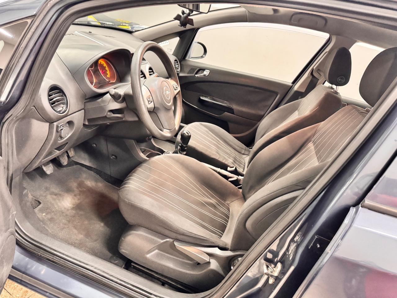 Opel Corsa 1.2 5 Porte Cosmo - 2009