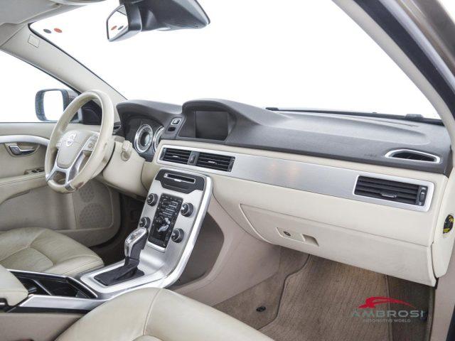 VOLVO XC70 D3 Geartronic Momentum - PER OPERATORI DEL SETTORE