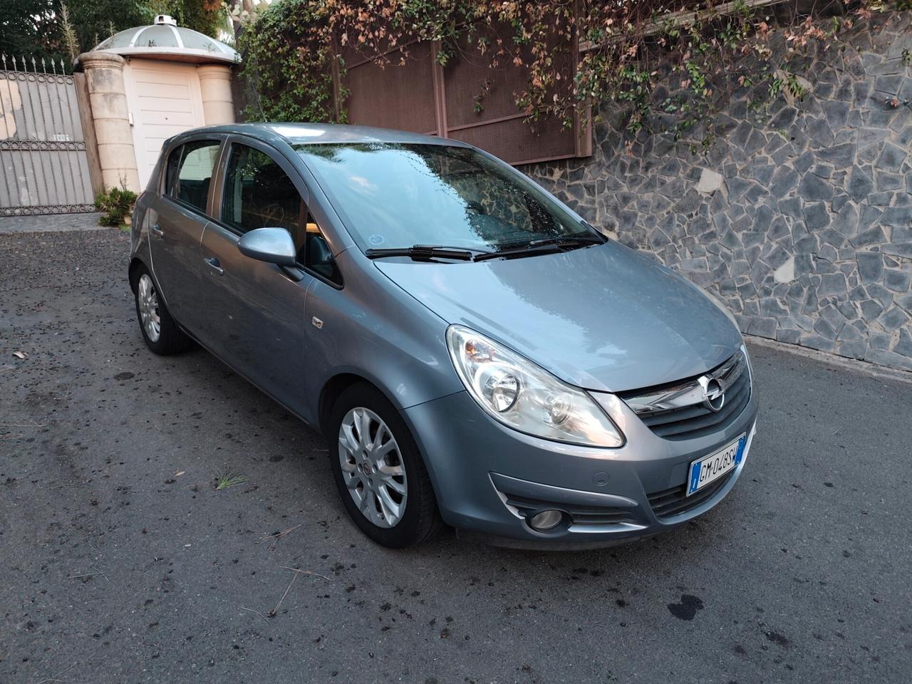 Opel Corsa 1.2 5 porte benzina
