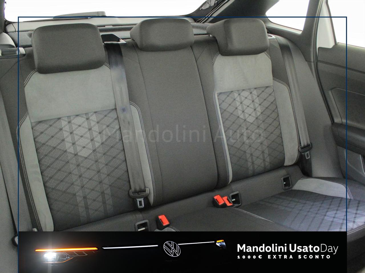 Volkswagen Taigo 1.0 tsi 110cv r-line