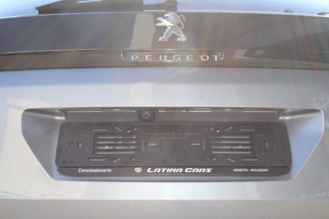 Peugeot 3008 II 1.5 bluehdi GT Pack 130cv eat8 Con TETTO APRIBILE