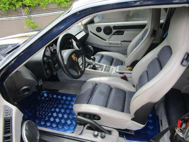 Porsche 928 S4 STROSEK