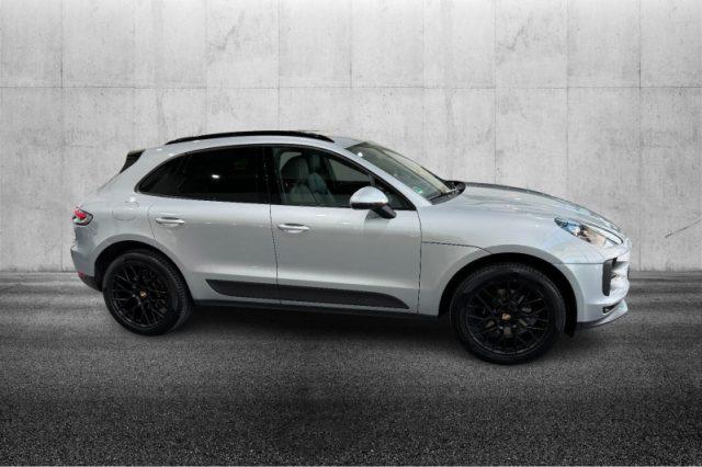 PORSCHE Macan 2.0