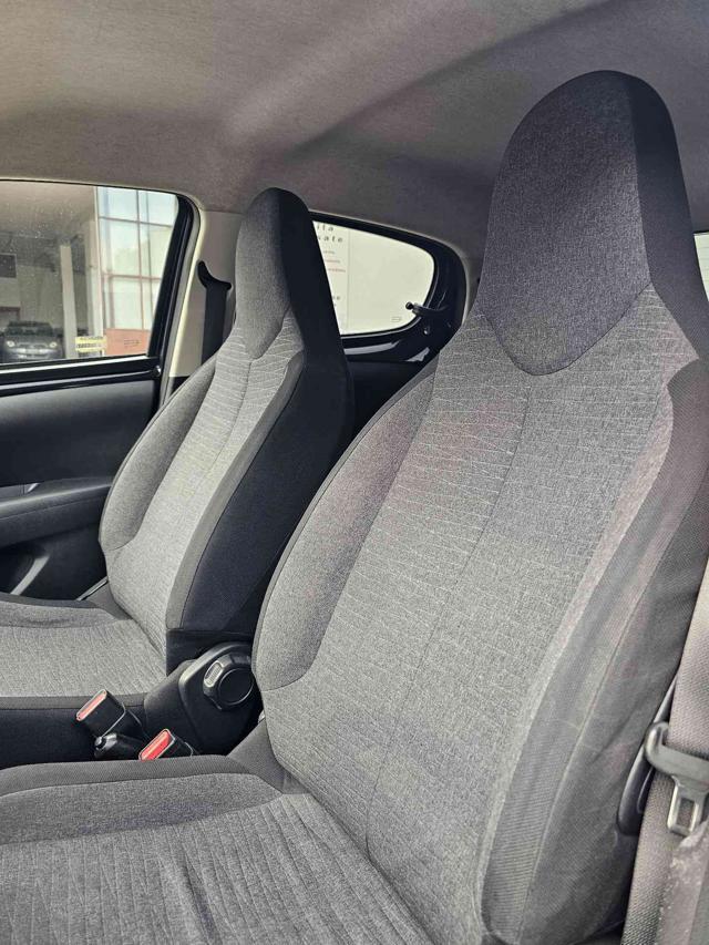 CITROEN C1 PureTech 82 5 porte Shine