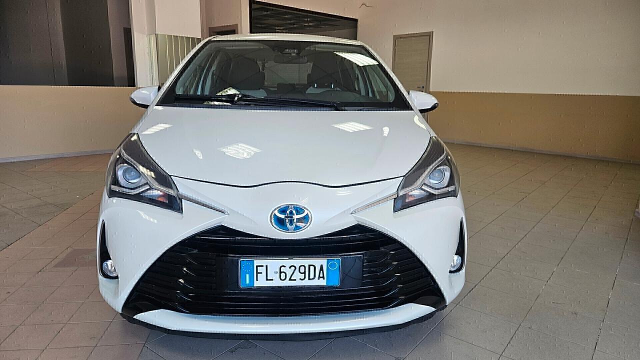 Toyota Yaris BIANCO PERLA