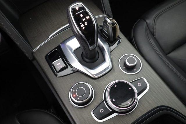 ALFA ROMEO Stelvio Stelvio 2.2 Turbodiesel 210 CV AT8 Q4 Ti