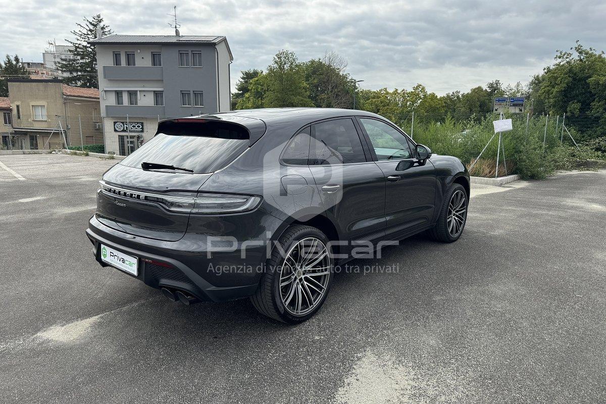 PORSCHE Macan 2.0