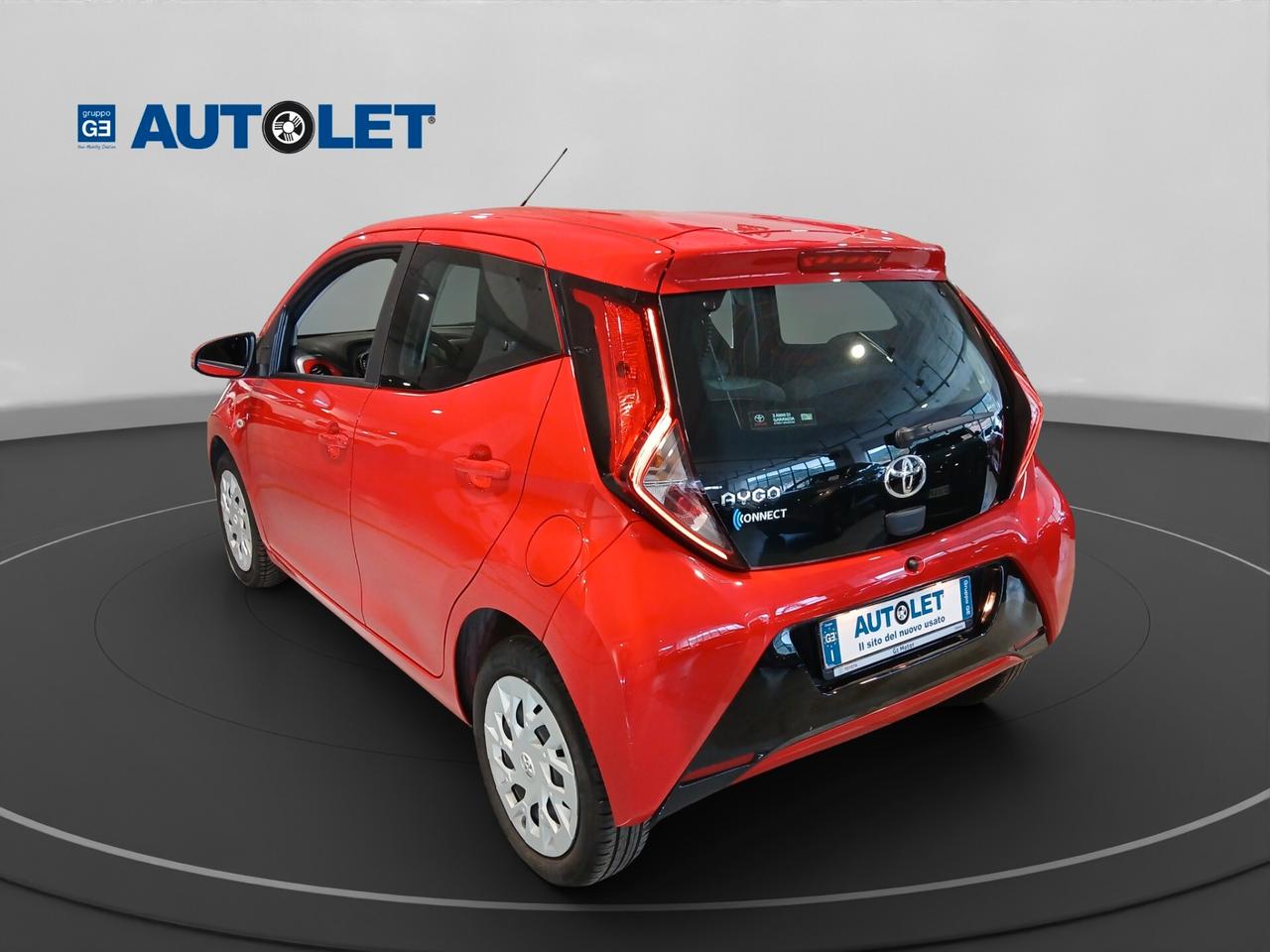 Toyota Aygo Connect 1.0 VVT-i 72 CV 5 porte x-play