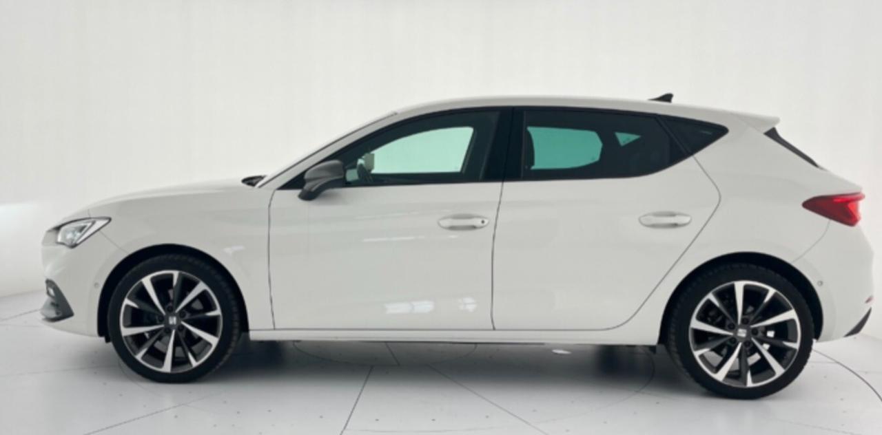 Seat Leon 1.5 TGI DSG Style - adatta a neopatentati - eco