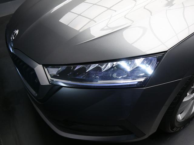 SKODA Octavia 2.0 TDI 116CV DSG Wagon Executive
