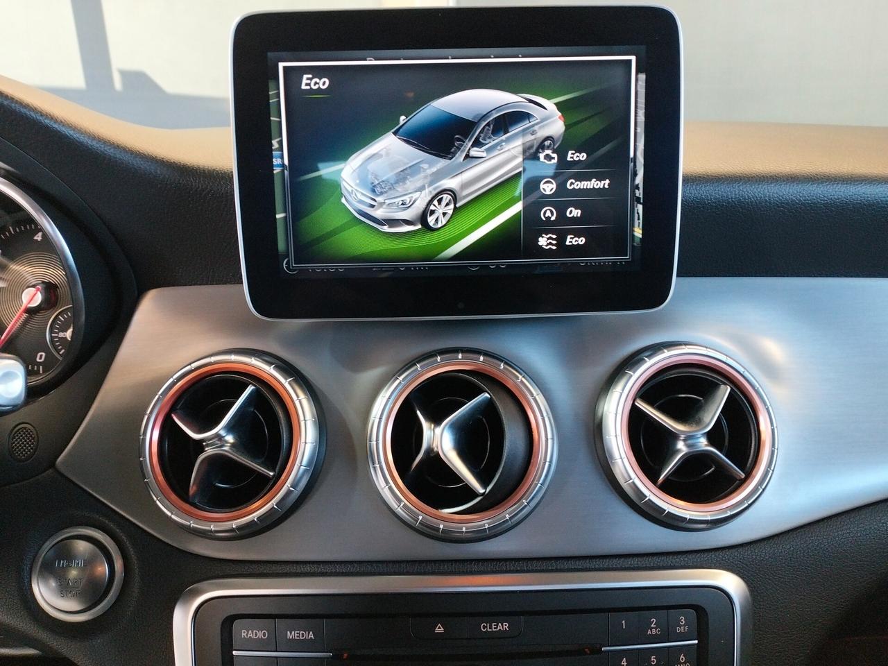 Mercedes-Benz CLA 200 d Premium auto FL