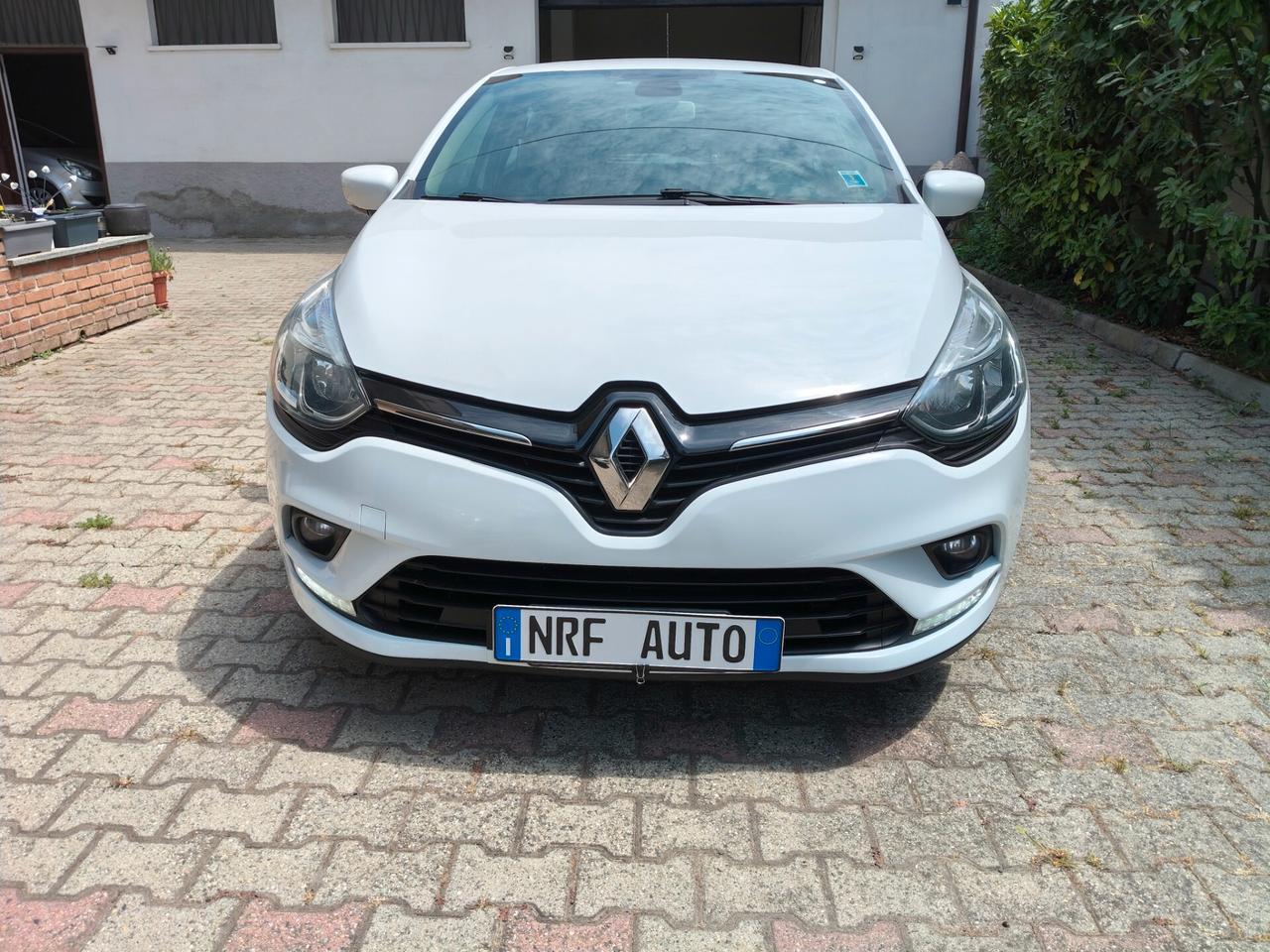 Renault Clio 1.2 75CV 5 porte Zen