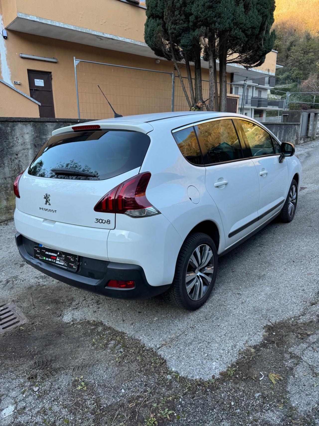 Peugeot 3008 1.6 HDi 115CV Business