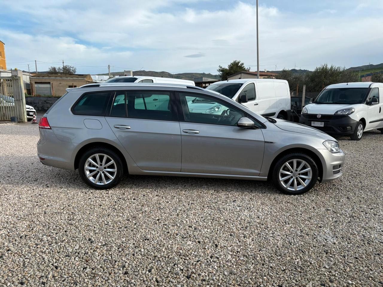 Volkswagen Golf Variant 1.6 TDI 110 CV Comfortline BlueMotion Tech.