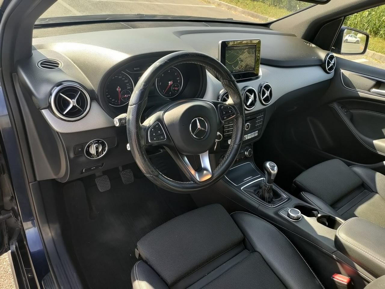 MERCEDES BENZ Classe B 180d Sport